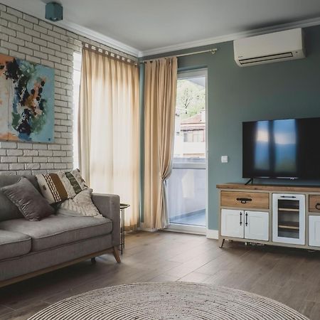 Stylish 1Bd - Free Private Garage Apartment Plovdiv Exterior photo